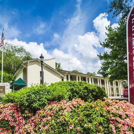 The University Inn At Emory Druid Hills ภายนอก รูปภาพ